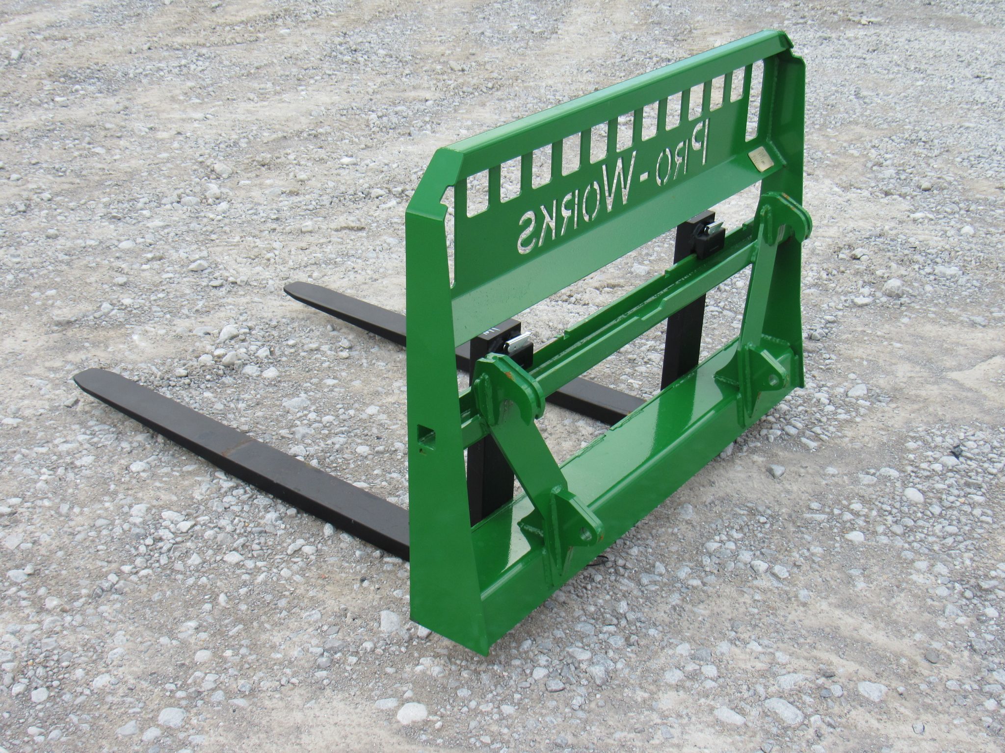 Extreme Duty Pallet Fork Frame With 48″ 5500 Pound Pallet Forks Fits