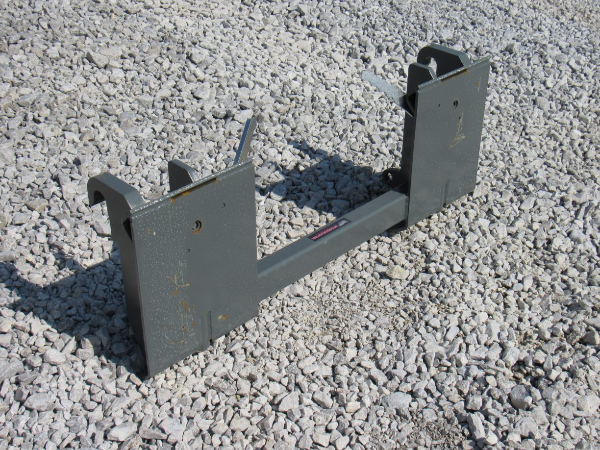 Euro Global Quickie Tractor Loader to Skid Steer Quick Attach Adapter ...