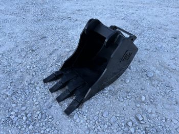 PRO Works EX93 16" Mini Excavator Bucket with Teeth for 6-10,000lb Bobcat X-Change Mini Excavator EX93016