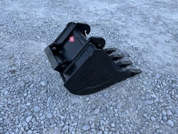 PRO Works EX93 18" Mini Excavator Bucket with Teeth for 6-10,000lb Bobcat X-Change Mini Excavator EX93018